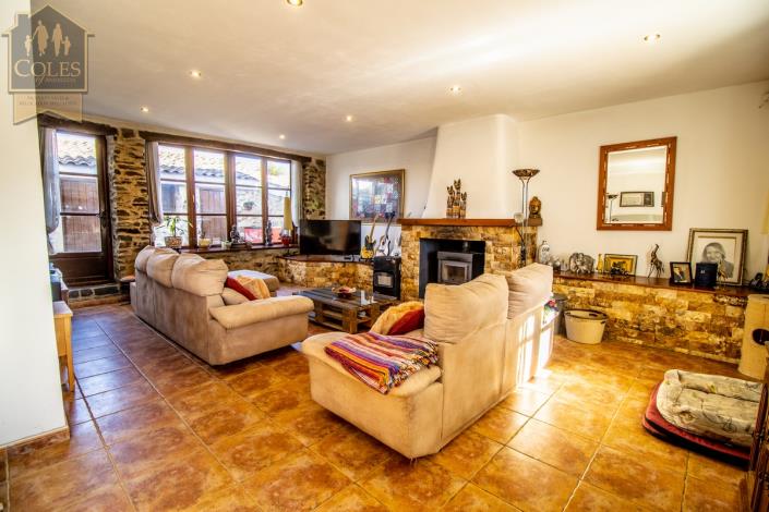 Image No.20-7 Bed Cortijo for sale