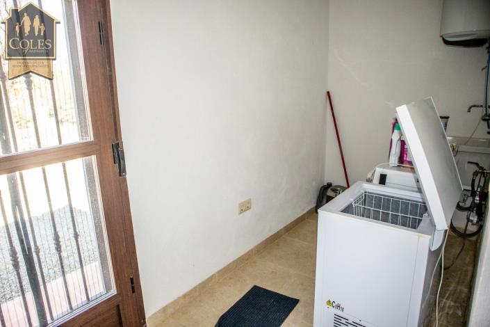 Image No.16-5 Bed Villa / Detached for sale