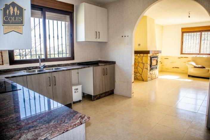 Image No.17-5 Bed Villa / Detached for sale