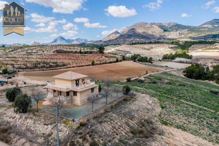 Image No.42-5 Bed Villa / Detached for sale