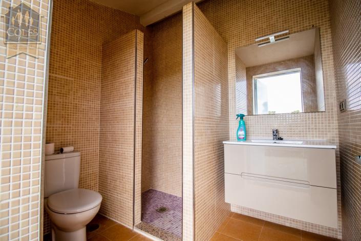 Image No.18-4 Bed Villa / Detached for sale