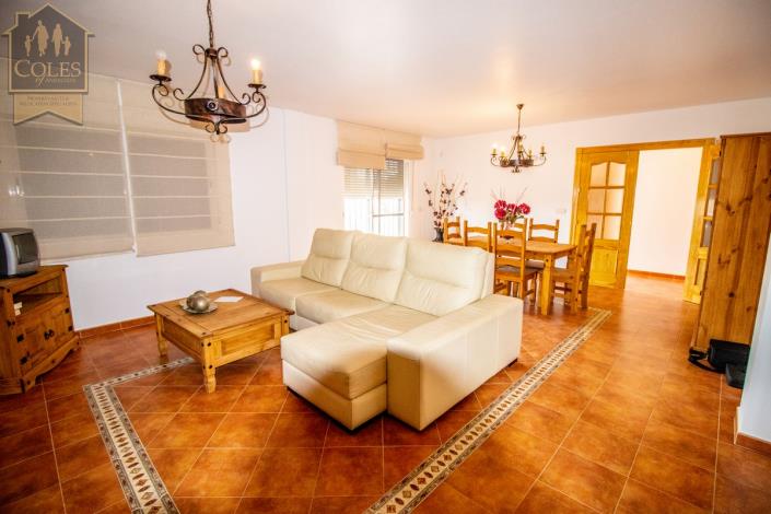 Image No.29-4 Bed Villa / Detached for sale