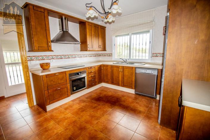 Image No.32-4 Bed Villa / Detached for sale