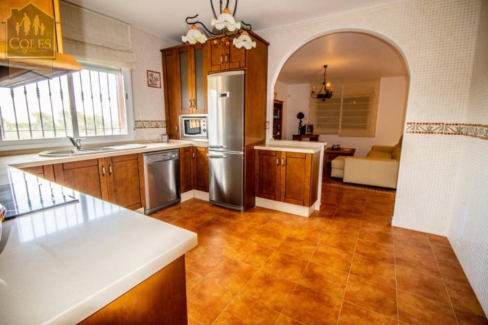 Image No.33-4 Bed Villa / Detached for sale