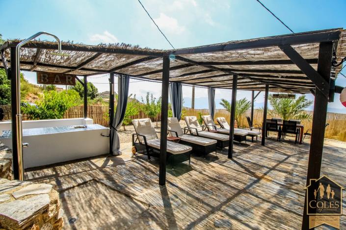 Image No.6-5 Bed Villa / Detached for sale