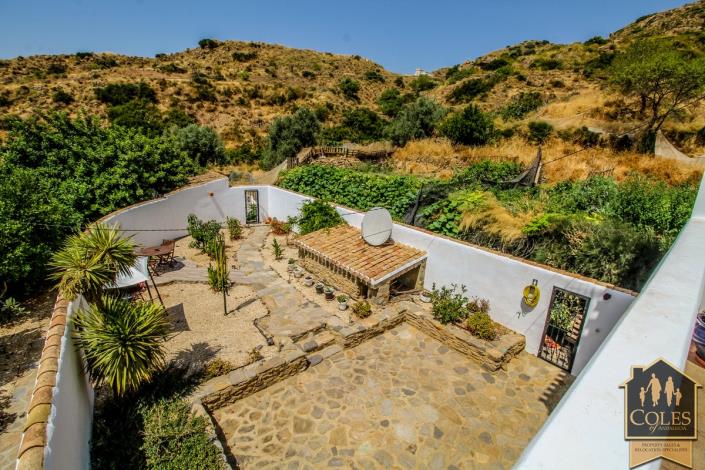 Image No.17-5 Bed Villa / Detached for sale