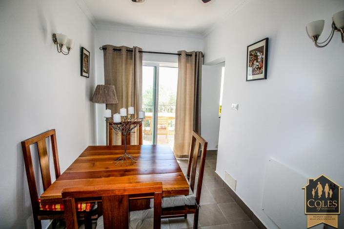 Image No.49-5 Bed Villa / Detached for sale