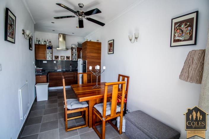 Image No.50-5 Bed Villa / Detached for sale