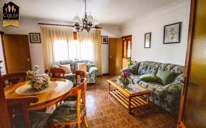 Image No.20-4 Bed Villa / Detached for sale