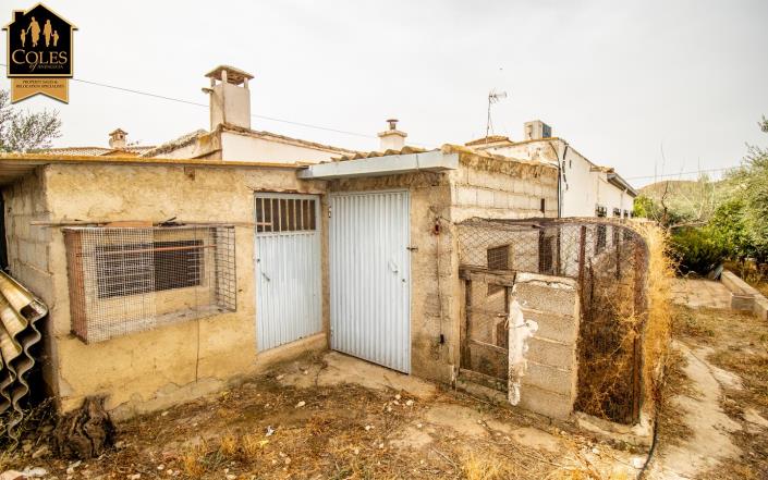 Image No.23-4 Bed Villa / Detached for sale