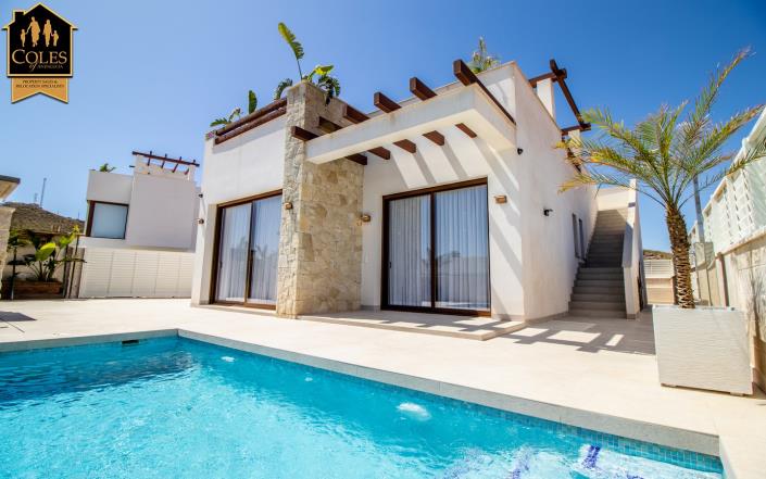 Image No.4-3 Bed Villa / Detached for sale