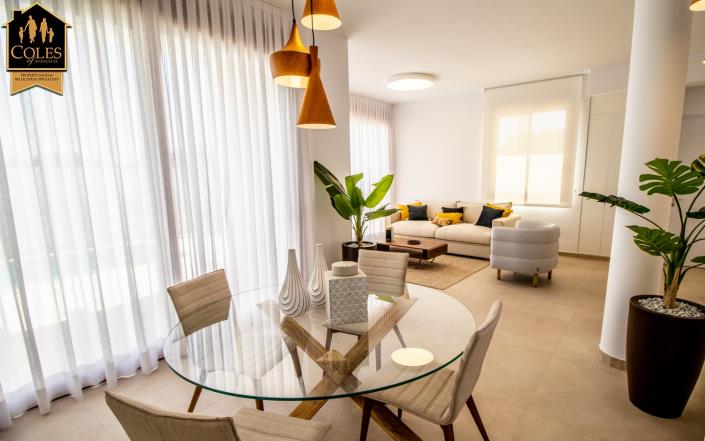 Image No.10-3 Bed Villa / Detached for sale