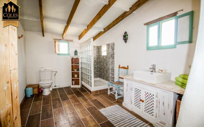 Image No.19-5 Bed Cortijo for sale