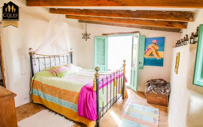 Image No.20-5 Bed Cortijo for sale