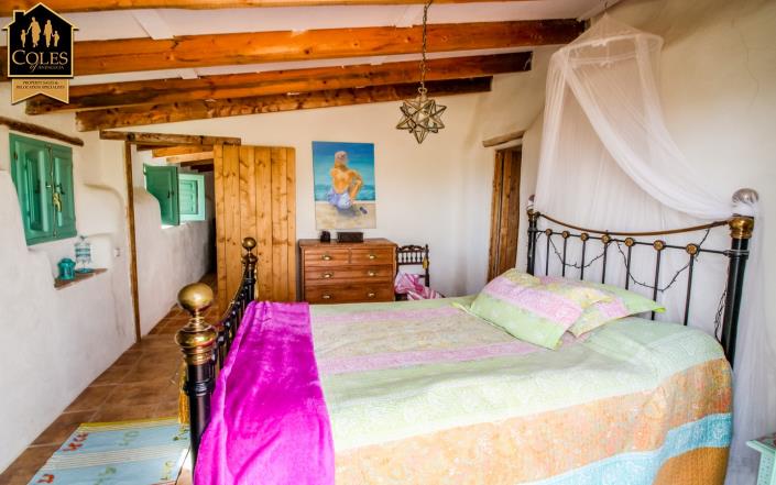 Image No.21-5 Bed Cortijo for sale