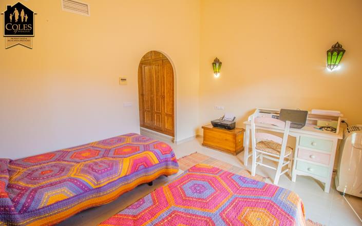 Image No.20-3 Bed Villa for sale