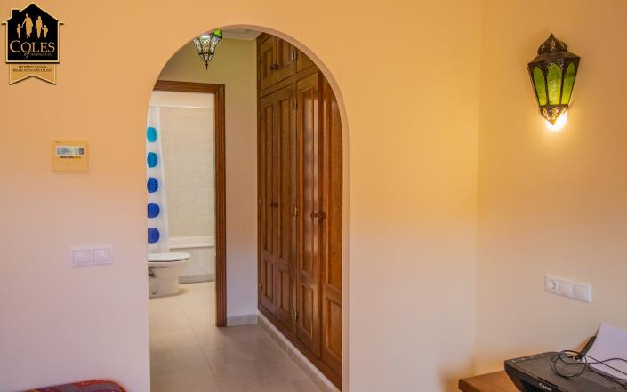 Image No.21-3 Bed Villa for sale