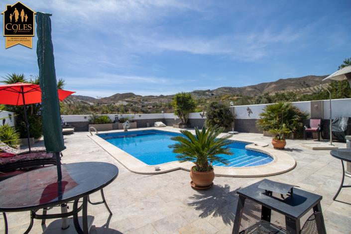 Image No.4-5 Bed Villa / Detached for sale