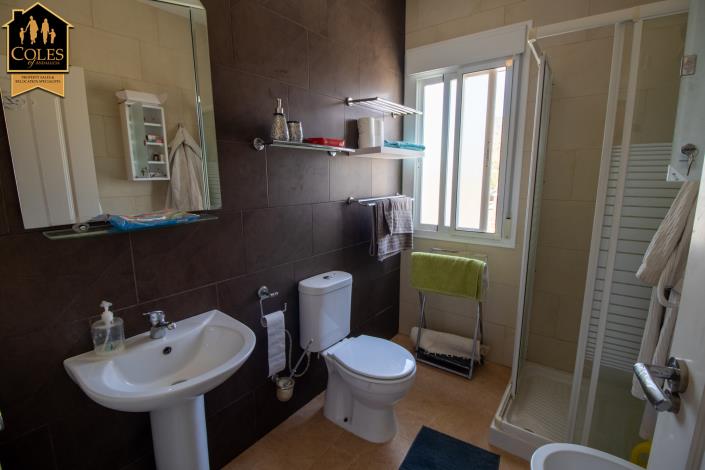 Image No.15-5 Bed Villa / Detached for sale