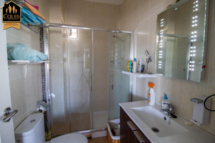 Image No.20-5 Bed Villa / Detached for sale