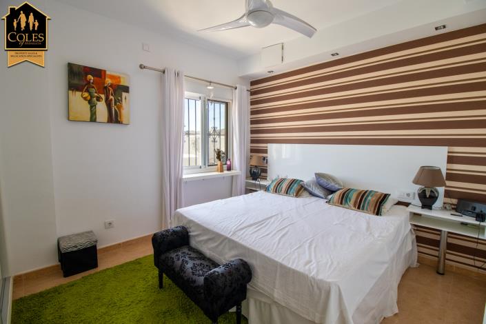 Image No.21-5 Bed Villa / Detached for sale