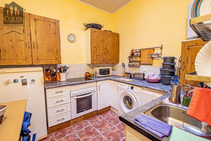 Image No.8-2 Bed Townhouse for sale