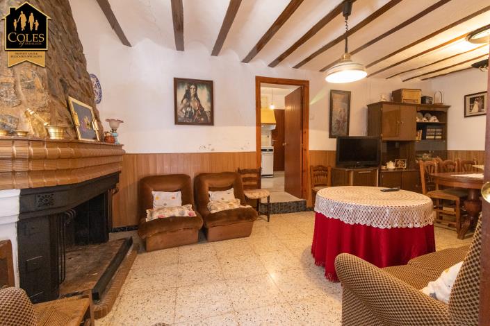 Image No.8-5 Bed Townhouse for sale