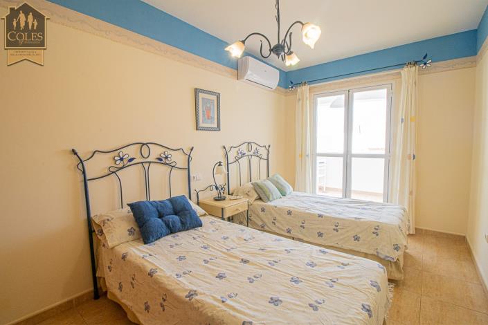 Image No.24-3 Bed Apartment for sale