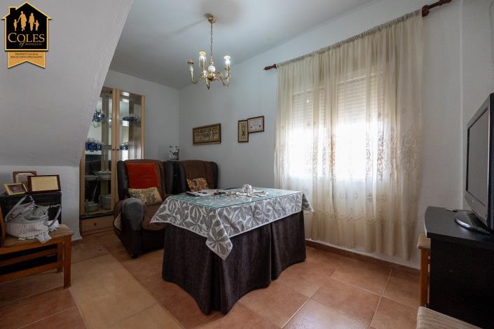 Image No.8-5 Bed Townhouse for sale