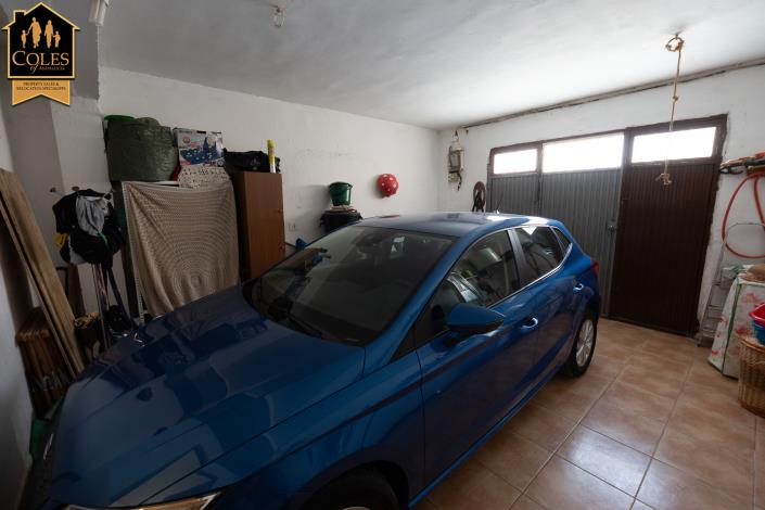 Image No.29-5 Bed Townhouse for sale