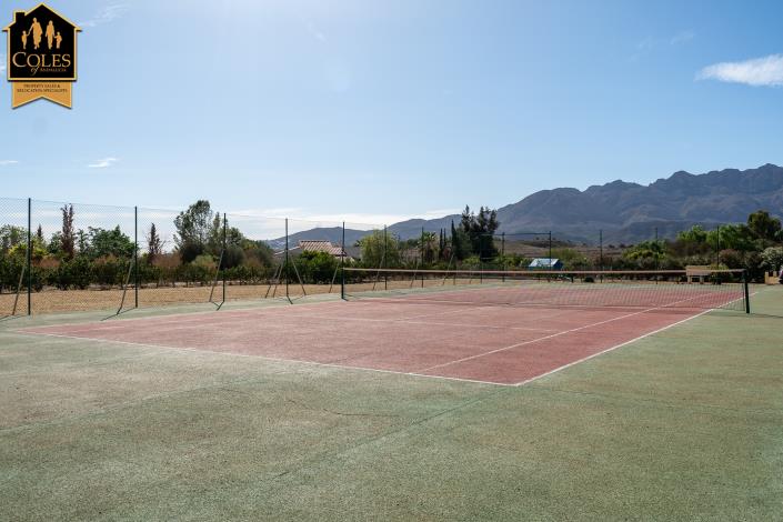 Image No.11-7 Bed Villa / Detached for sale