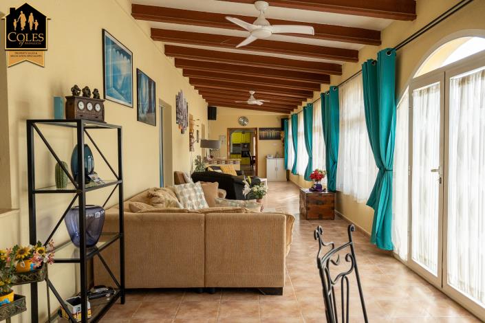 Image No.35-7 Bed Villa / Detached for sale