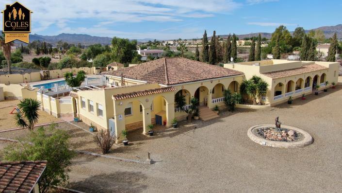 Image No.51-7 Bed Villa / Detached for sale