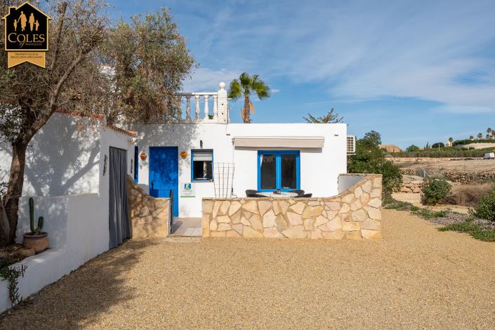 Image No.30-6 Bed Villa / Detached for sale