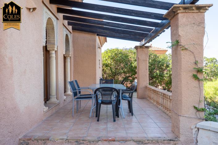 Image No.11-3 Bed Villa / Detached for sale