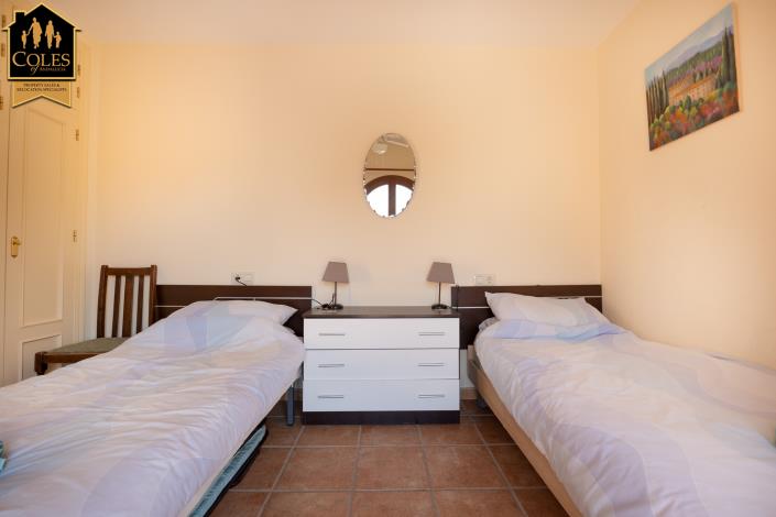 Image No.23-3 Bed Villa / Detached for sale