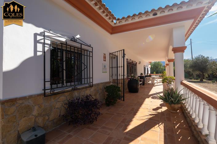 Image No.4-6 Bed Villa / Detached for sale