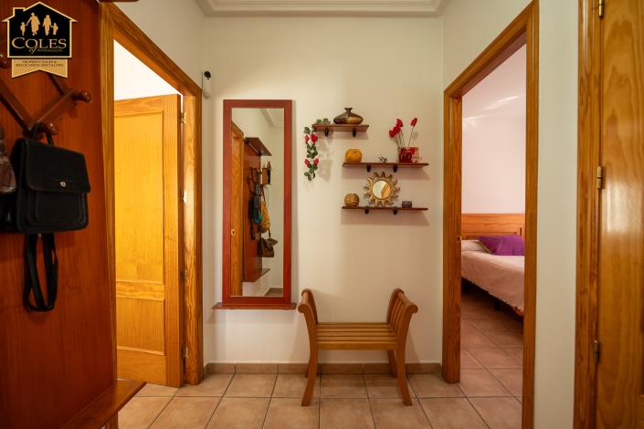 Image No.43-6 Bed Villa / Detached for sale