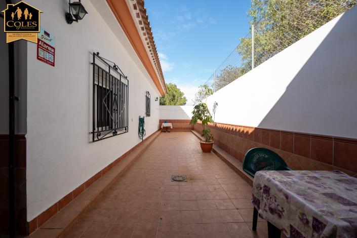 Image No.50-6 Bed Villa / Detached for sale