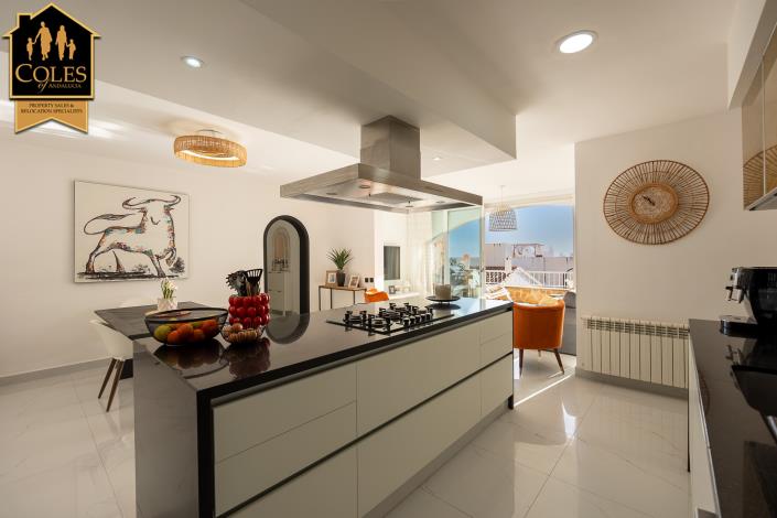 Image No.10-4 Bed Villa / Detached for sale