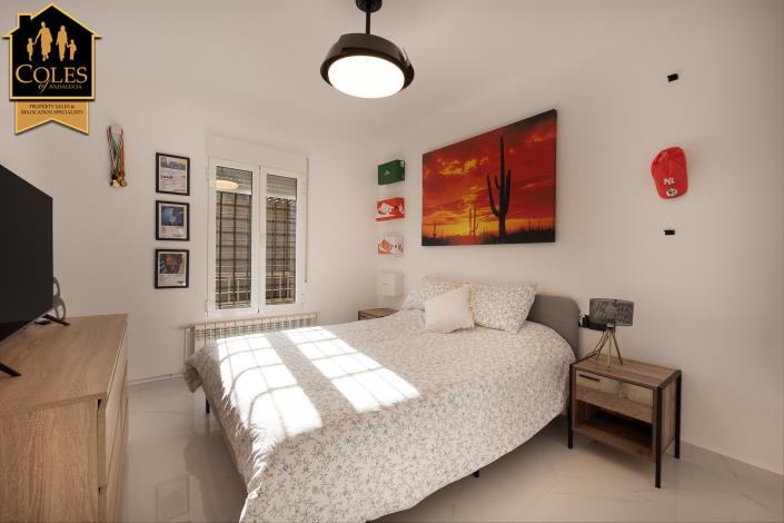 Image No.20-4 Bed Villa / Detached for sale