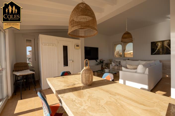 Image No.32-4 Bed Villa / Detached for sale