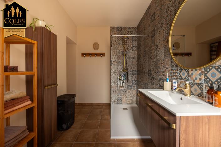 Image No.20-3 Bed Villa for sale