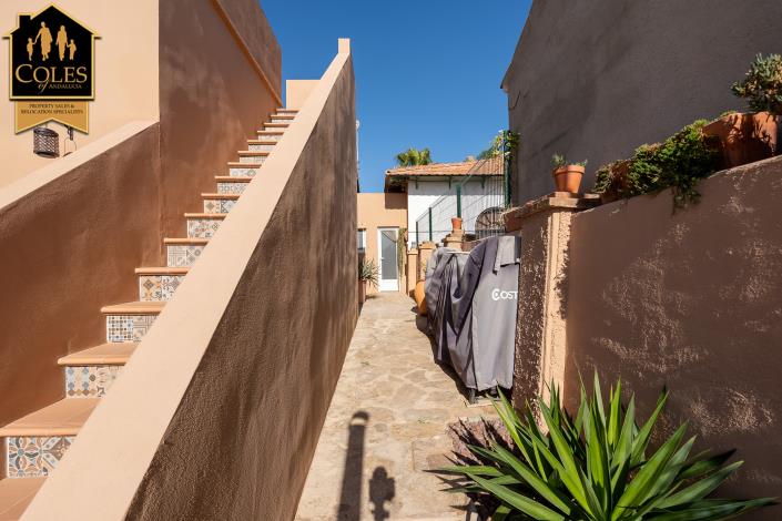 Image No.35-3 Bed Villa for sale