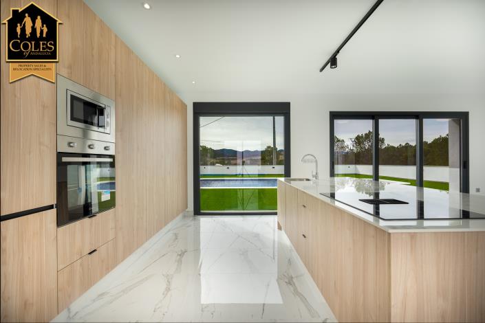 Image No.9-3 Bed Villa / Detached for sale