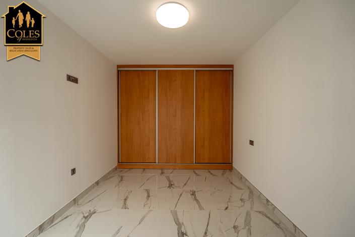 Image No.20-3 Bed Villa / Detached for sale