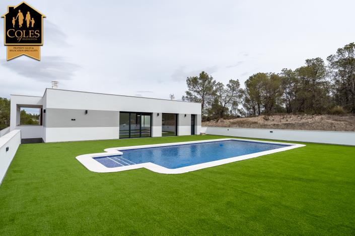 Image No.29-3 Bed Villa / Detached for sale