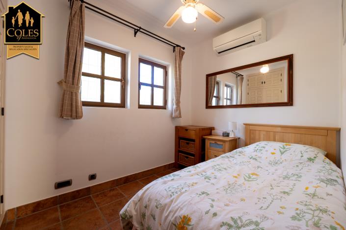 Image No.19-3 Bed Villa / Detached for sale