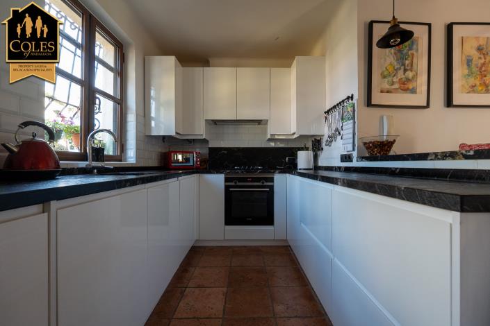 Image No.25-3 Bed Villa / Detached for sale