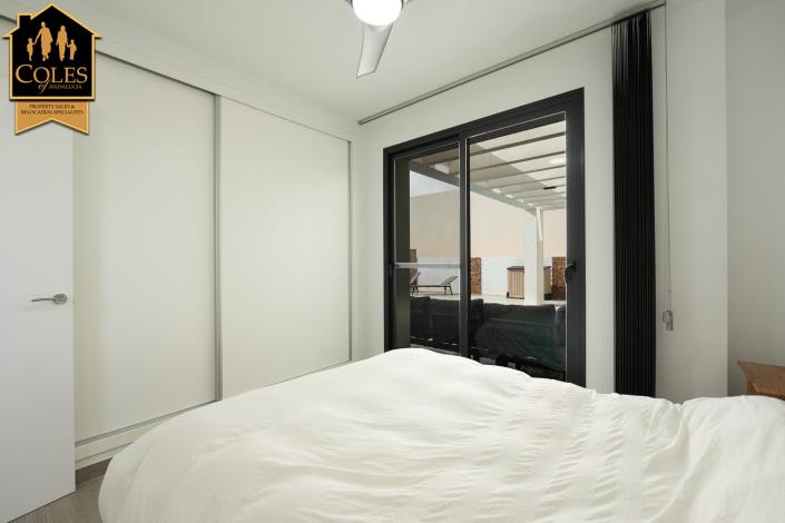 Image No.25-3 Bed Villa / Detached for sale